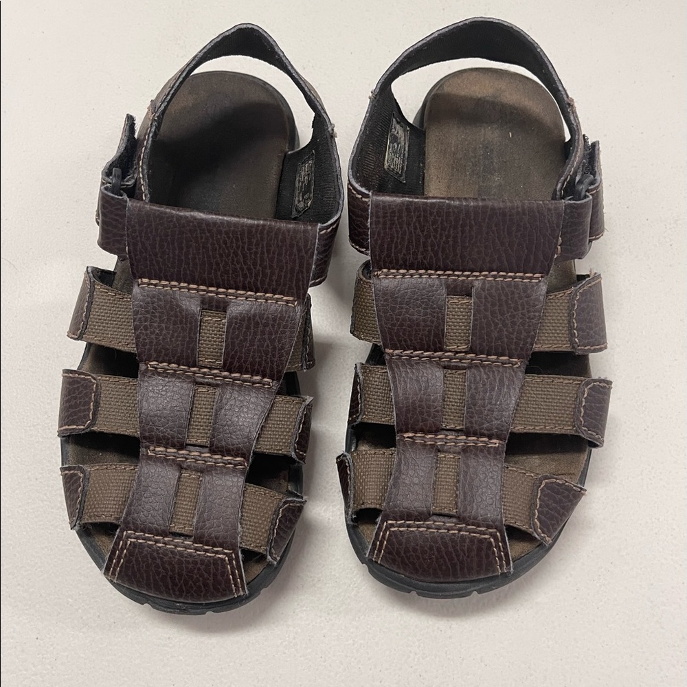 Boys sandals size 1-1/2 USED but good conditions